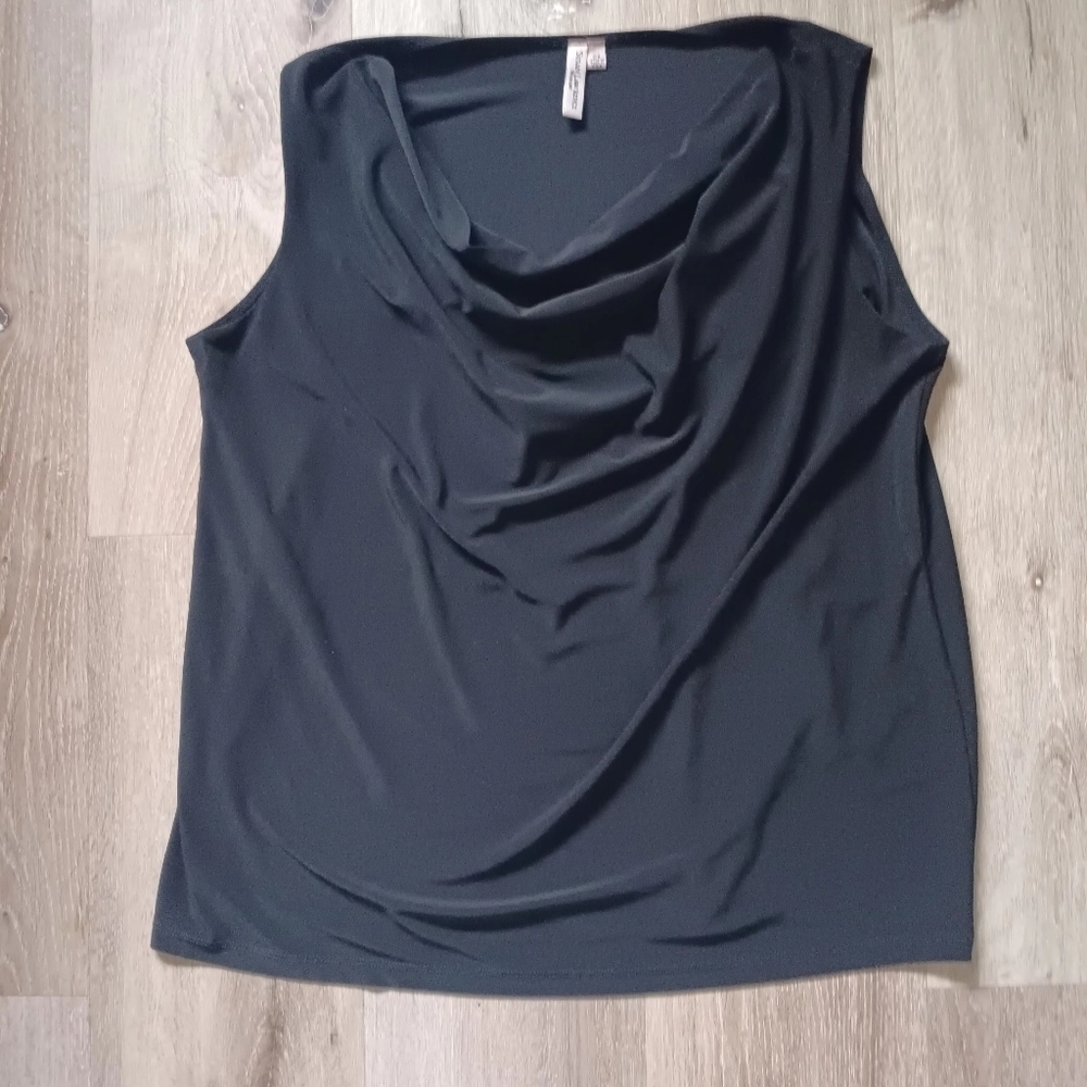 Susan Lawrence 2X Elegant Lightweight Black Sleeveless Top